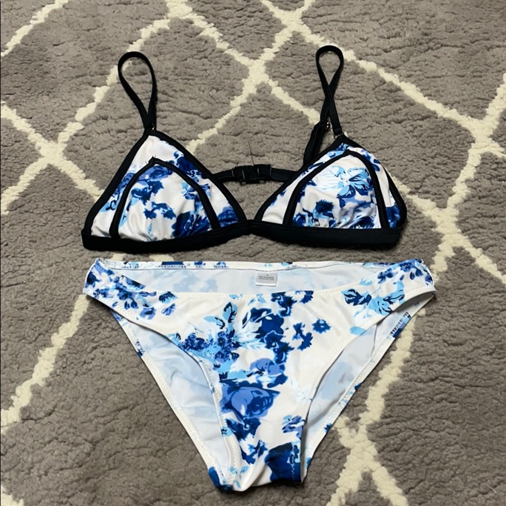 Floral print bikini